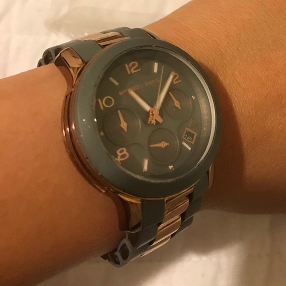 Rose gold and gray micheal Kors Watch - Picture 1 of 2